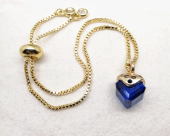 Bracelet avec cube en cristal bleu marine