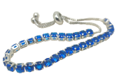 Bracelet avec pierres bleu saphir clair sur support argent