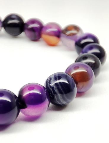 Bracelet en pierres agate violette rayée