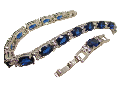 Bracelet en pierres bleu saphir et brillants ovales en zircon